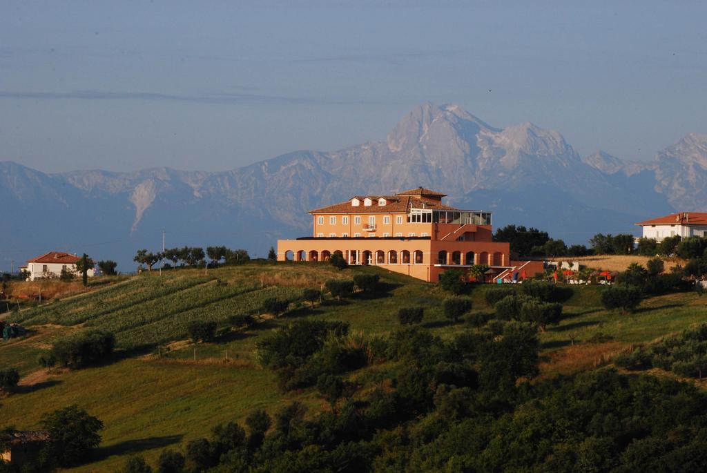 Villa Susanna Degli Ulivi - Resort & Spa Colonnella Exterior foto